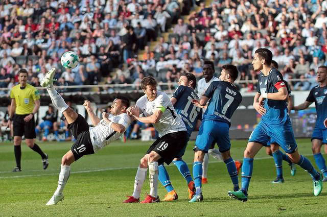 包含圣埃蒂安遭遇连败,球队面临严峻考验的词条 包含圣埃蒂安遭遇连败,球队面临严峻考验的词条