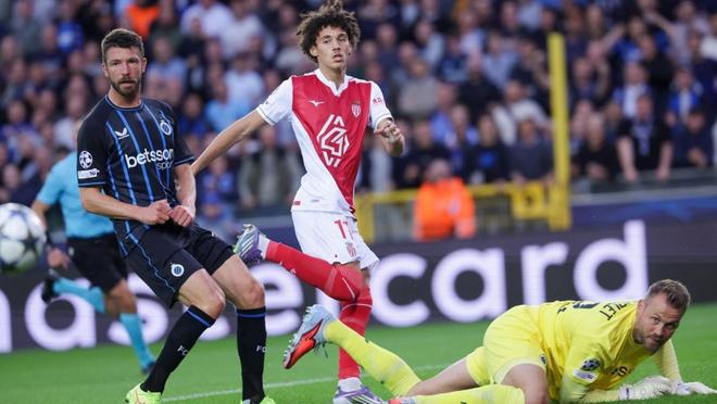 包含昂热客场惨败摩纳哥，球队陷入危机的词条