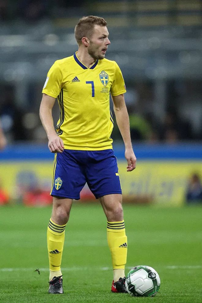 包含瑞典绝杀摩洛哥，萨内关键制胜的词条